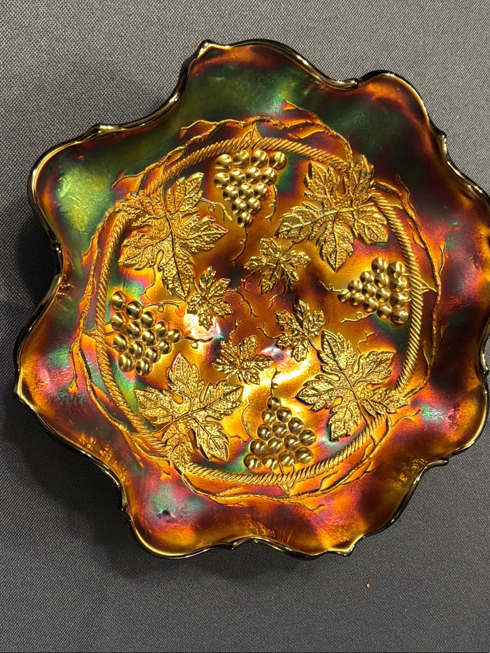 Iridescent Carnival Glass Grape-Leaf Decorative Bowl in Gold